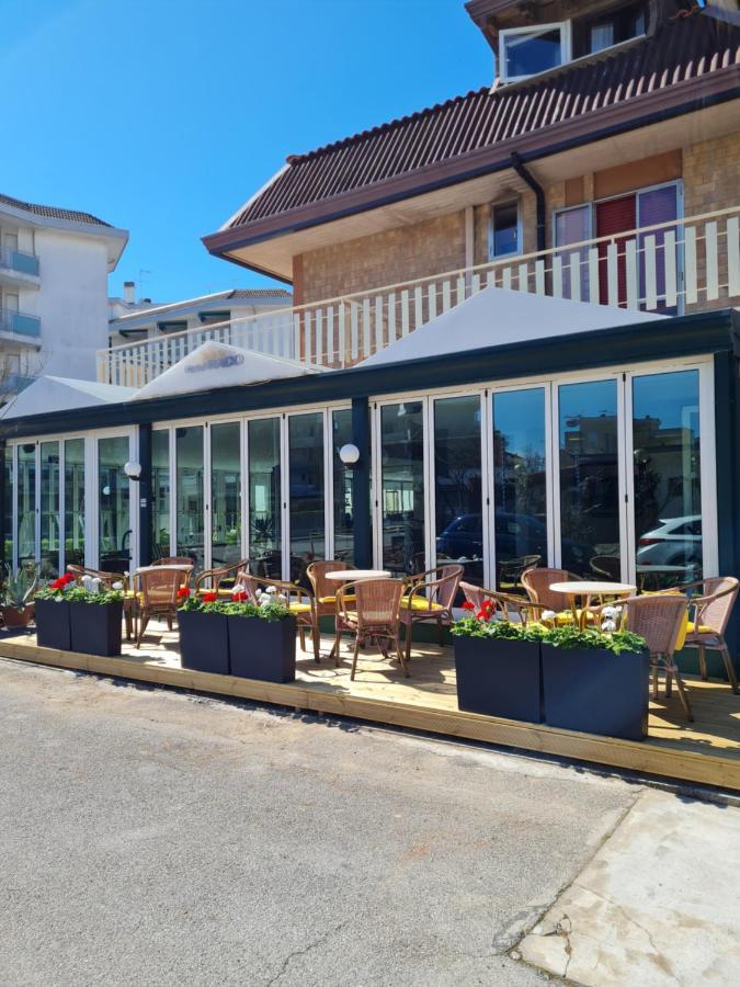 Hotel Rado Lido di Jesolo Exteriör bild