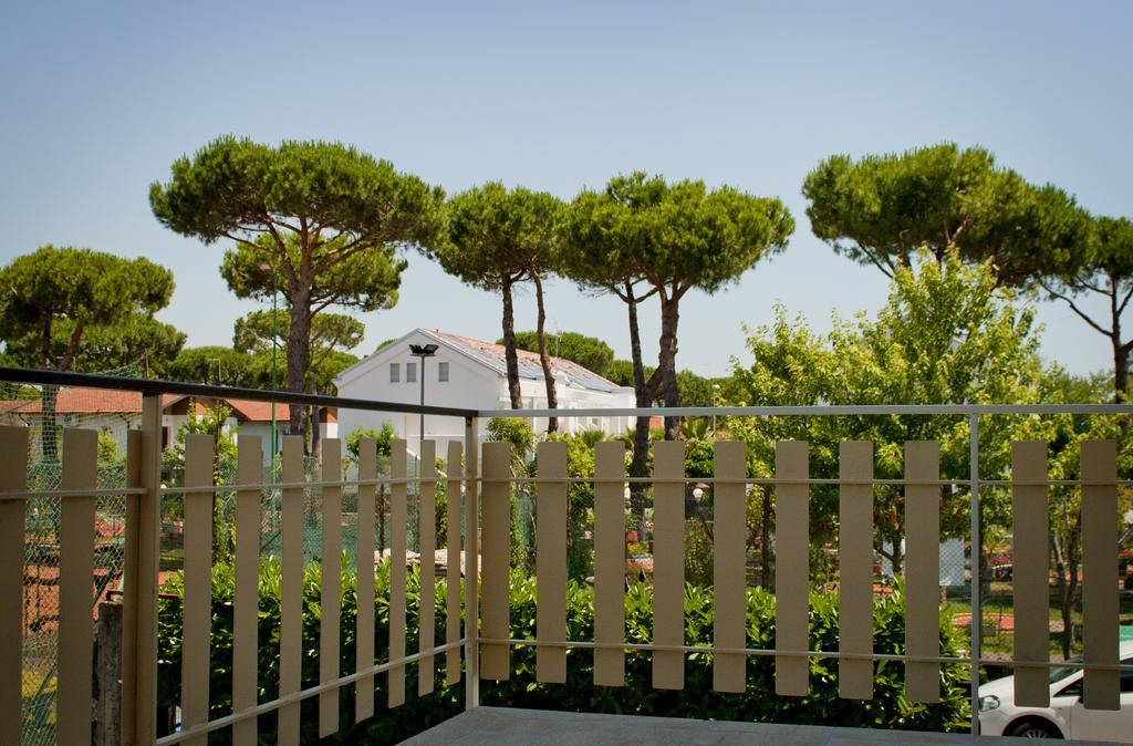 Hotel Rado Lido di Jesolo Exteriör bild