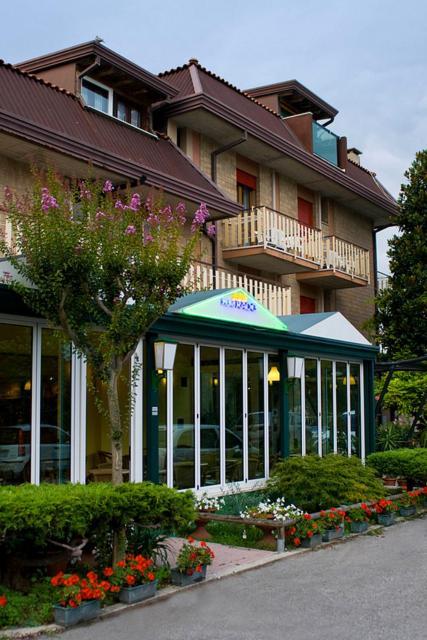 Hotel Rado Lido di Jesolo Exteriör bild