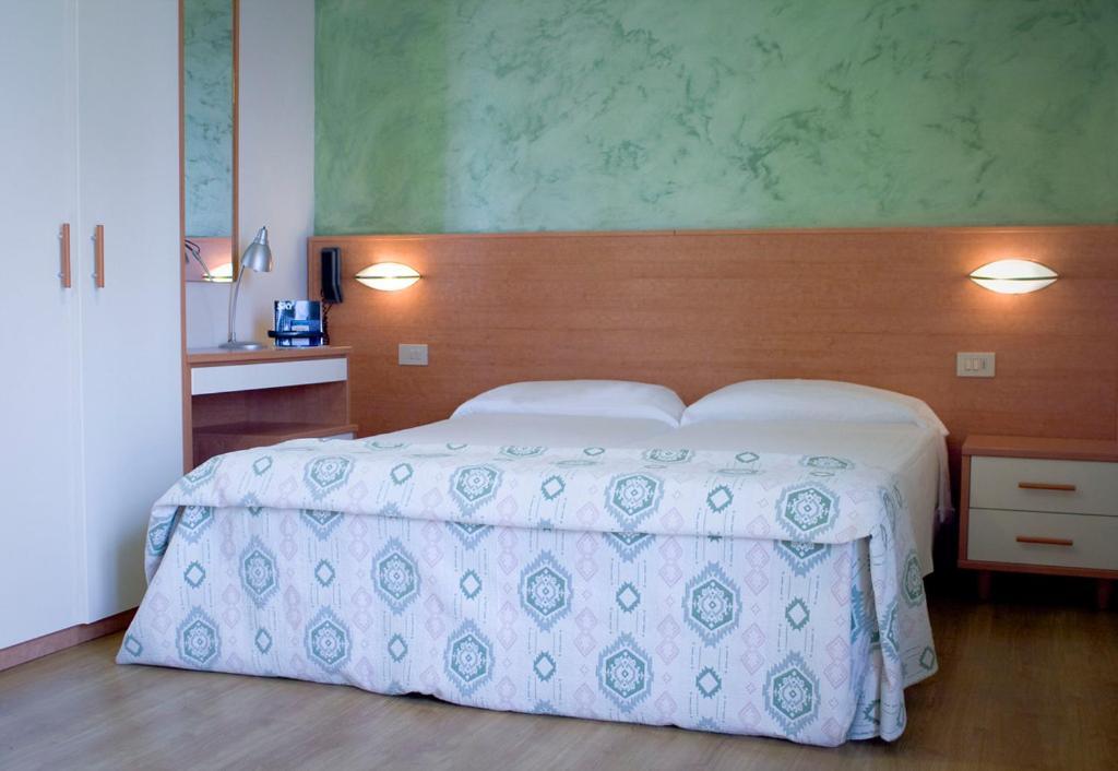 Hotel Rado Lido di Jesolo Exteriör bild