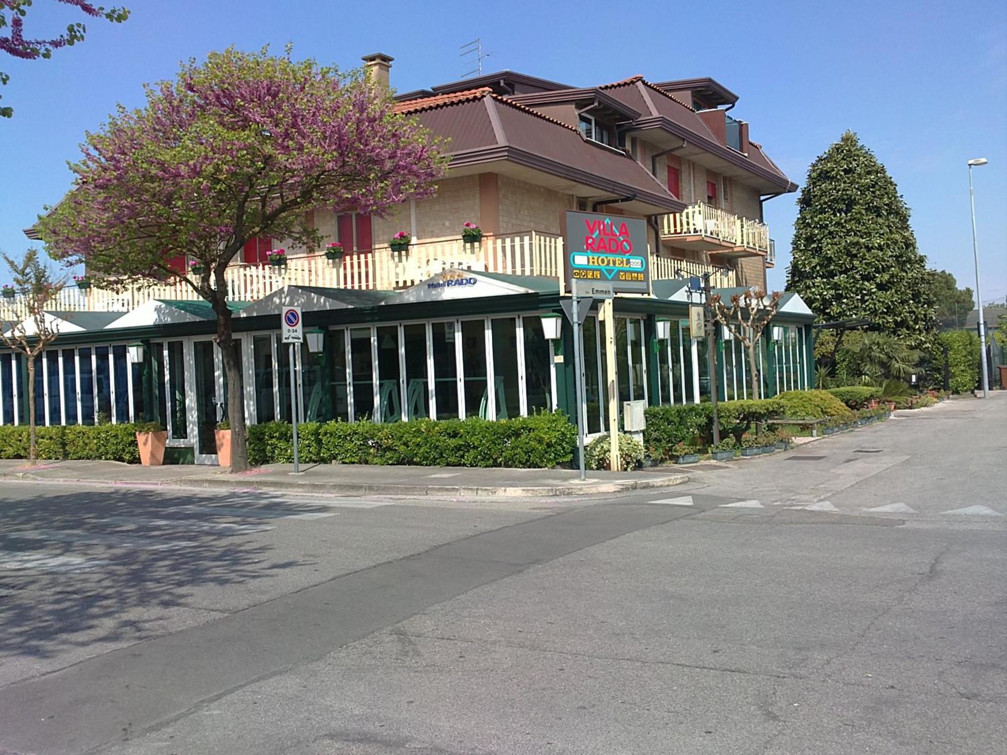 Hotel Rado Lido di Jesolo Exteriör bild