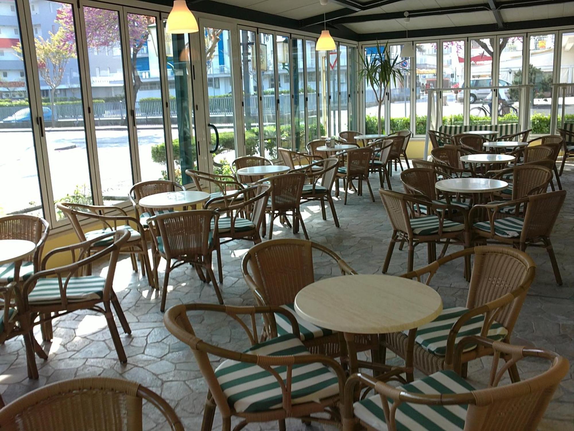 Hotel Rado Lido di Jesolo Exteriör bild