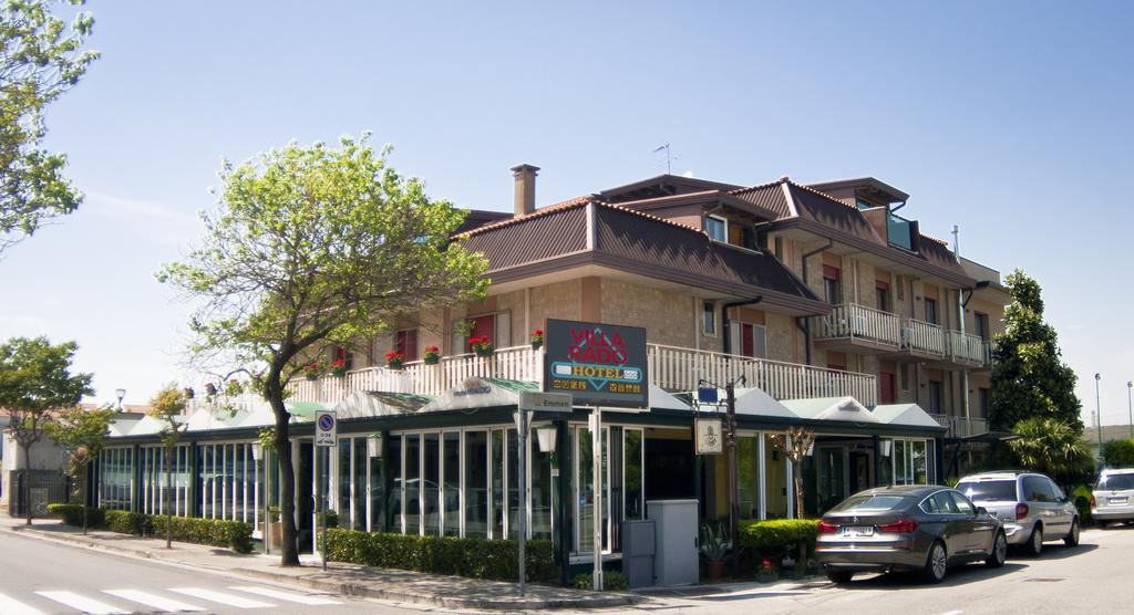 Hotel Rado Lido di Jesolo Exteriör bild