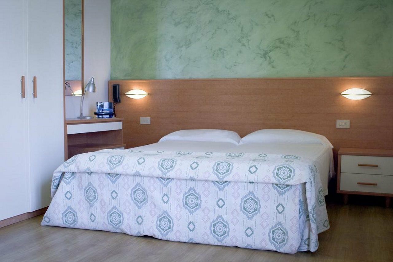 Hotel Rado Lido di Jesolo Exteriör bild