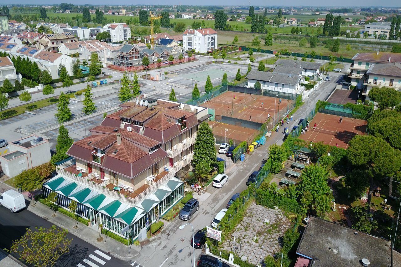 Hotel Rado Lido di Jesolo Exteriör bild
